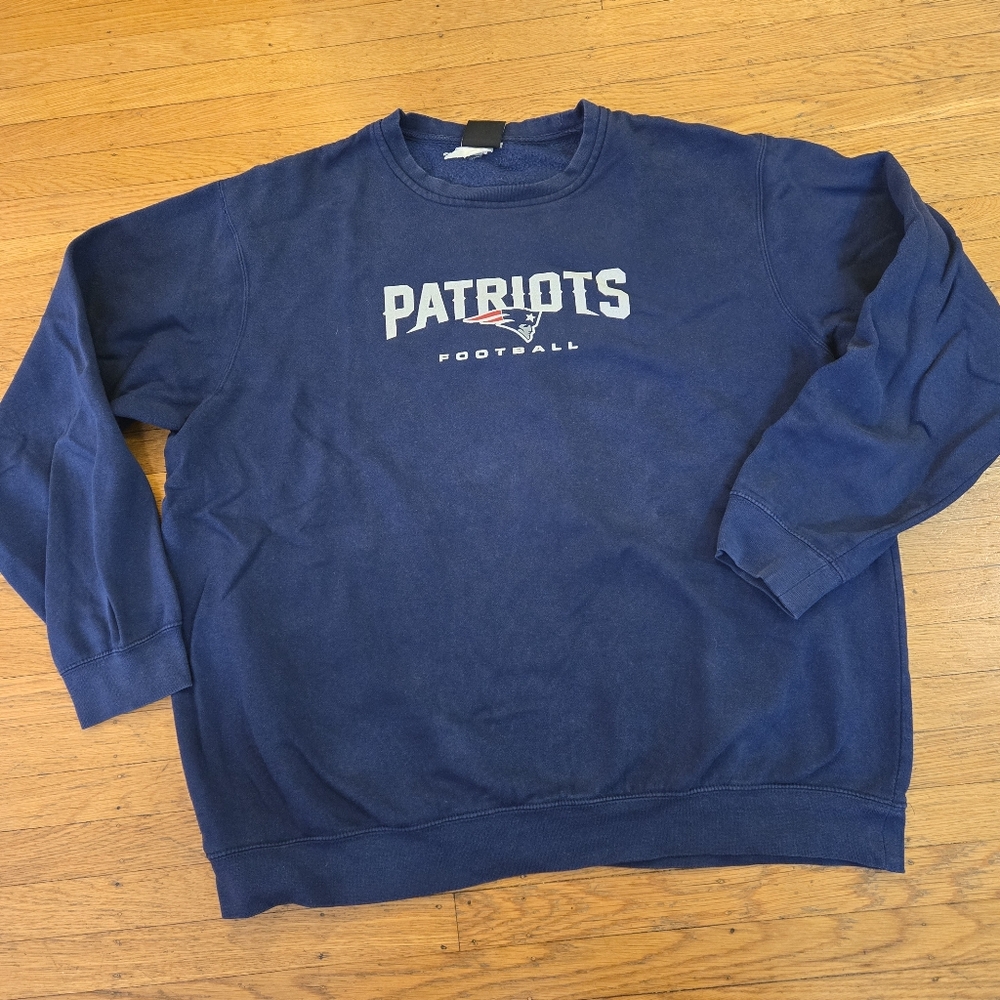 🆕️3/$30🌸NFL Patriots Sweatshirt